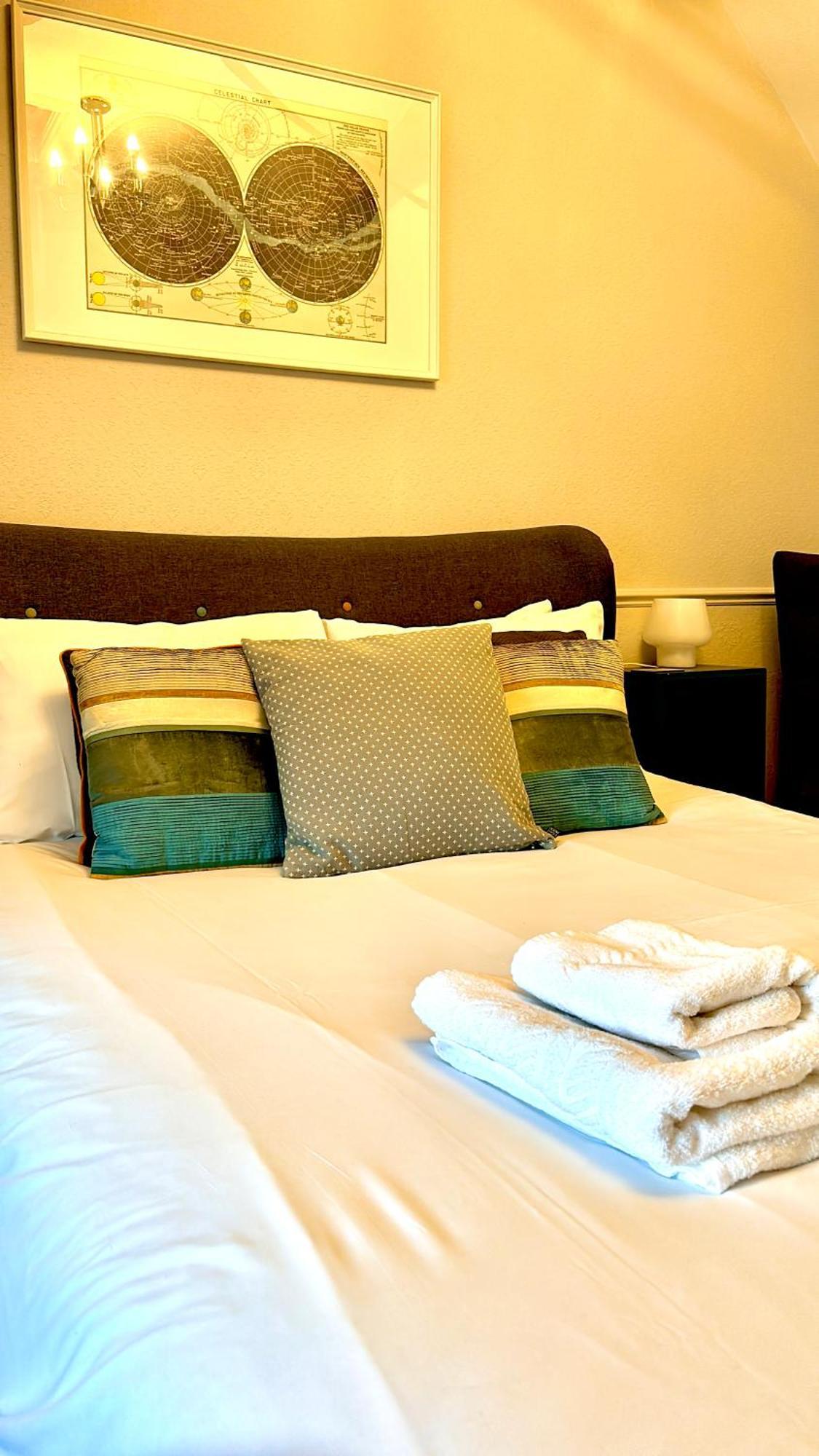 Kings Arms Hotel 4*