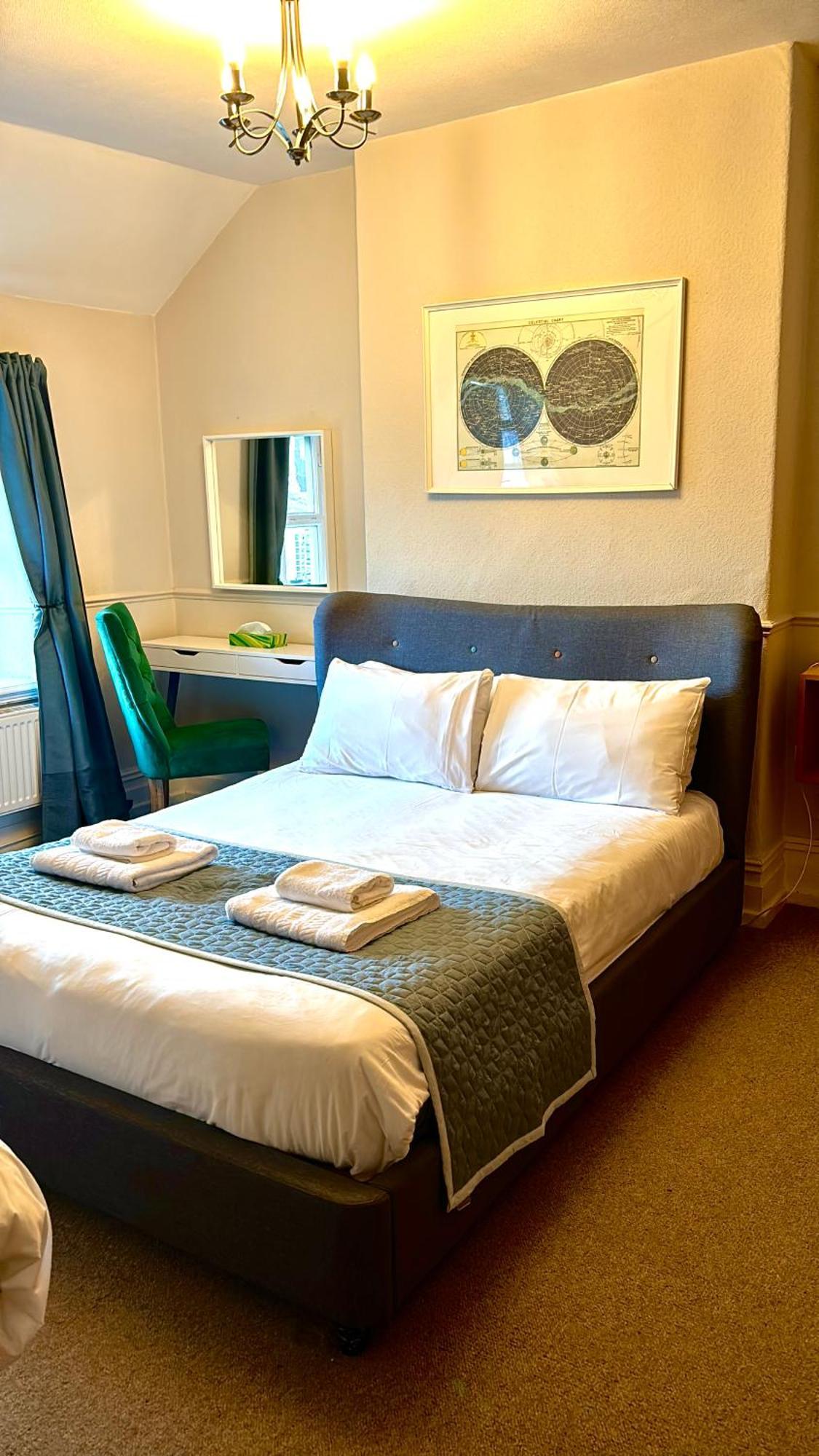 Kings Arms Hotel 4*